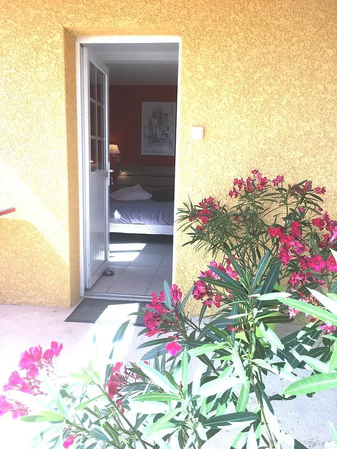 Domaine Du Coteau Des Lys Hotel Fleurie Guest house